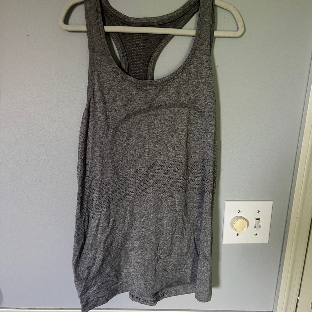 Iululemon swiftly tech race length tank top